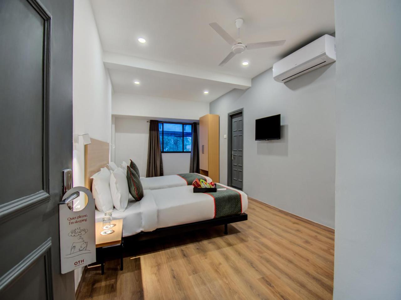 ホテルOyo Townhouse 66 Nagpur Station Ca Road エクステリア 写真