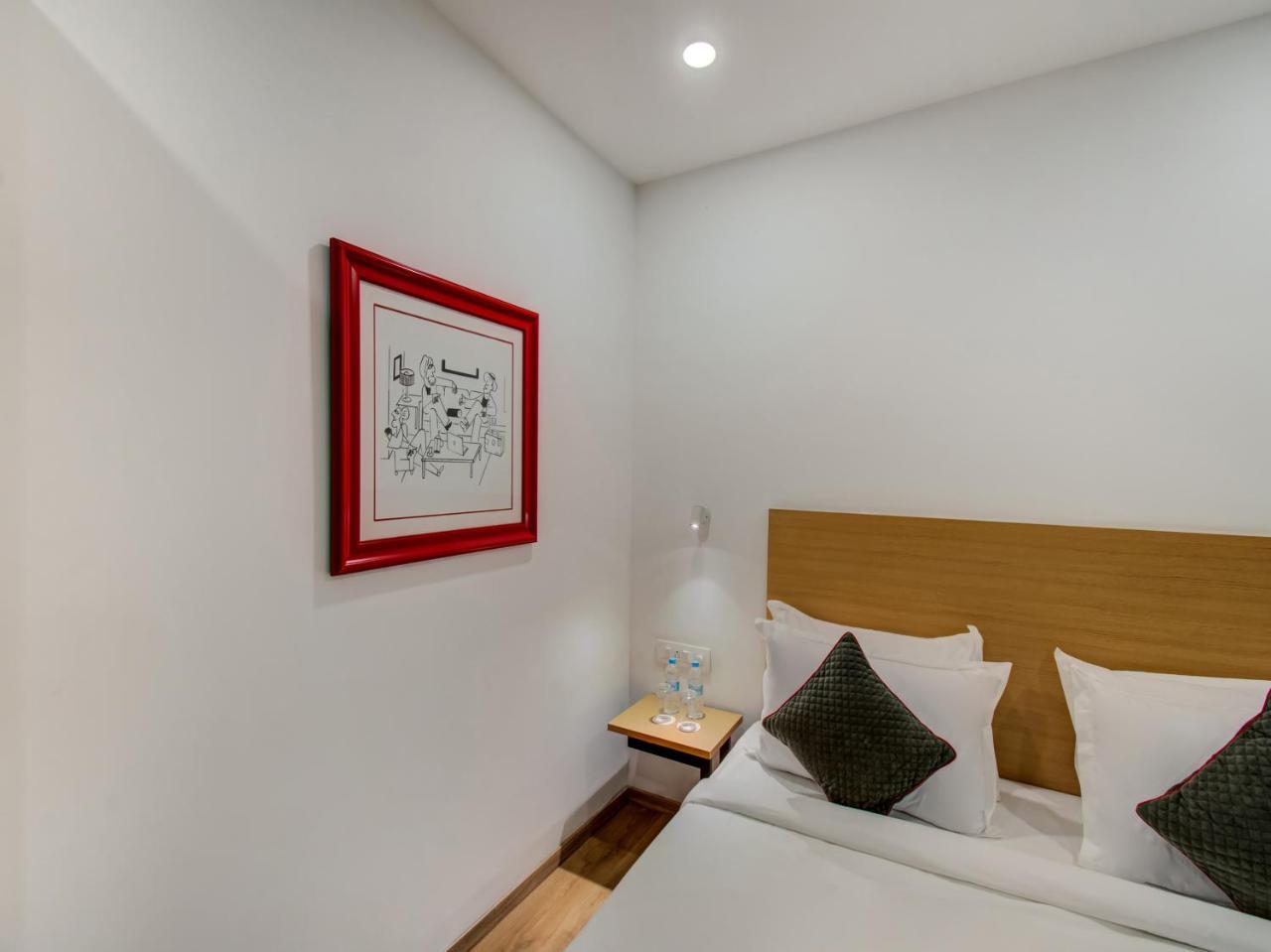 ホテルOyo Townhouse 66 Nagpur Station Ca Road エクステリア 写真