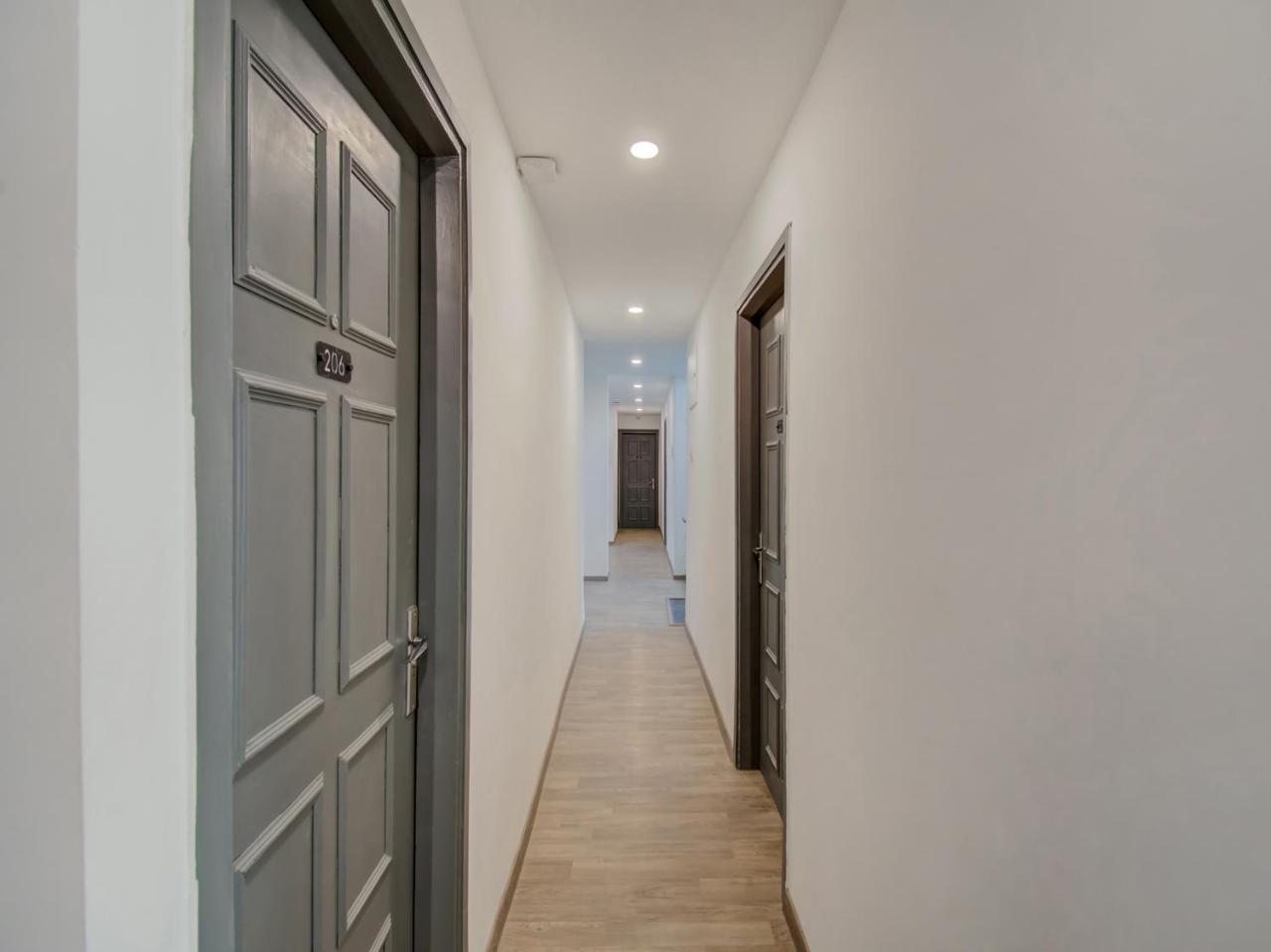 ホテルOyo Townhouse 66 Nagpur Station Ca Road エクステリア 写真
