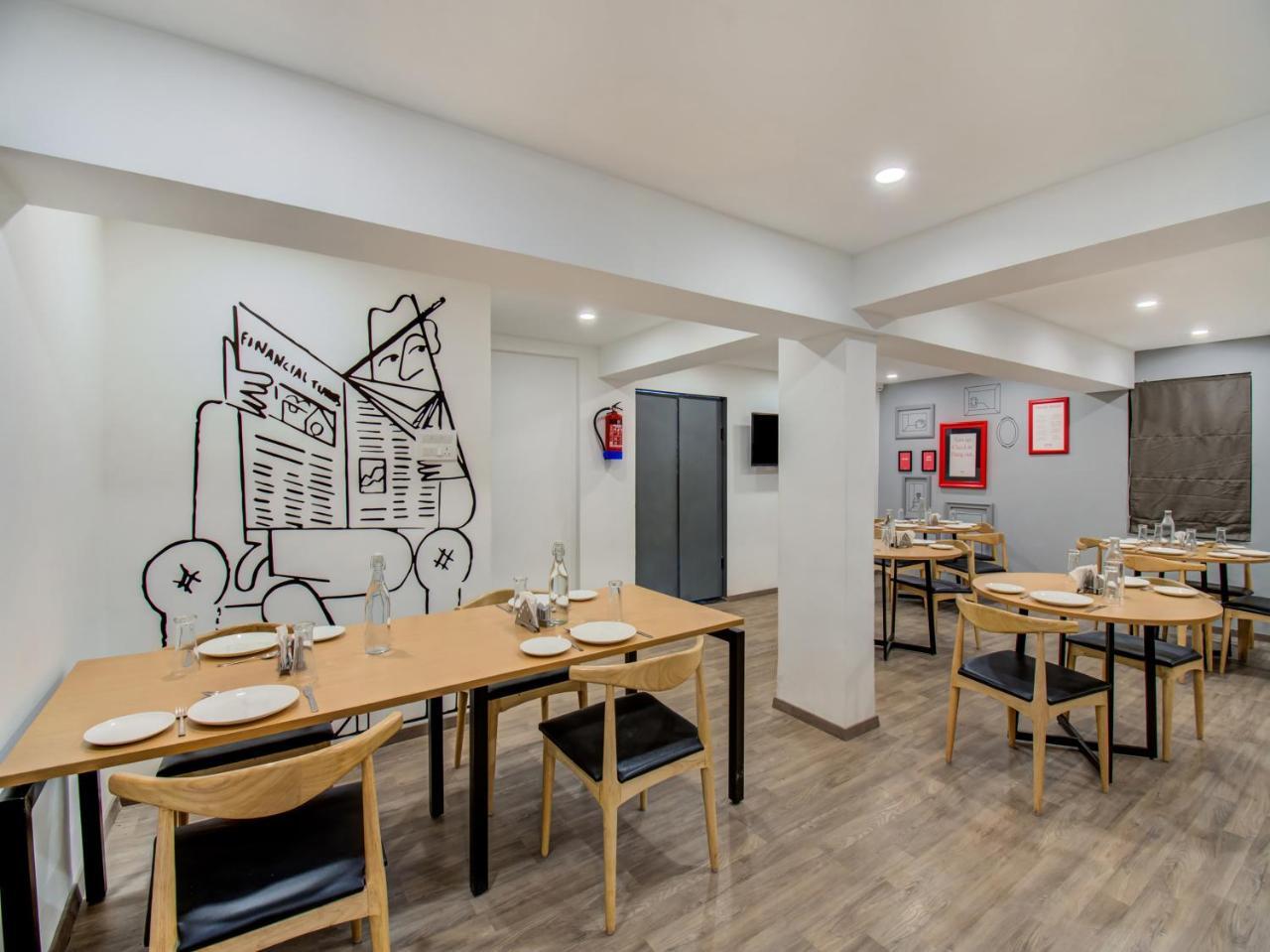 ホテルOyo Townhouse 66 Nagpur Station Ca Road エクステリア 写真